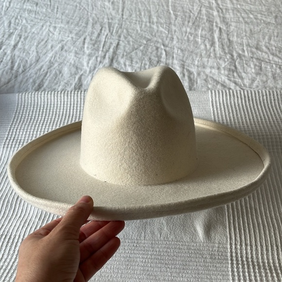 Cream/ivory Gigi Pip felt wide brim hat - Picture 11 of 12